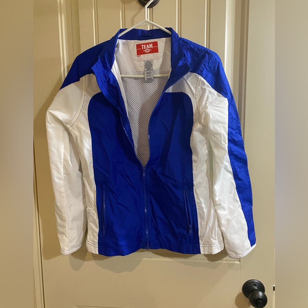 Vintage woman’s team 365 spring coat.